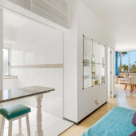 Apartamento De 2 Con Vista Al Mar Playa de las Americas (Tenerife)