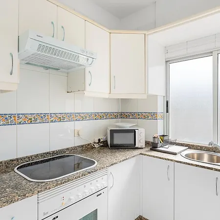 2 Bedroom With Seaview Playa de las Americas (Tenerife)